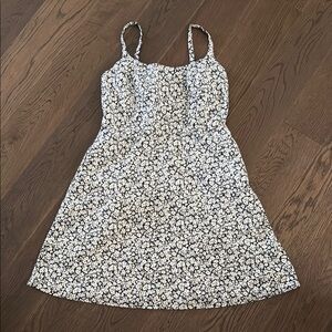 Old Navy White and Blue Sleeveless Sundress